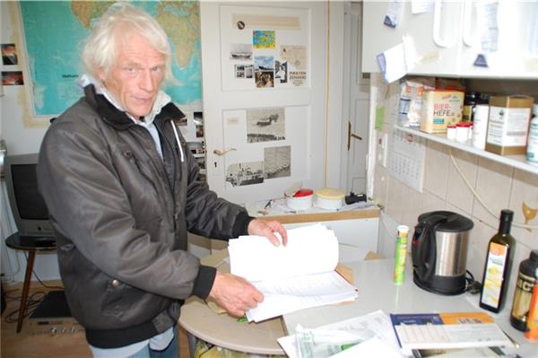 Boje Bruns sieht sich im Paragrafendschungel im Kampf gegen Windmühlen. Archivbild