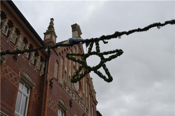Die Weihnachtsbeleuchtung wird in einer konzertierten Aktion aufgewertet. Archivbild