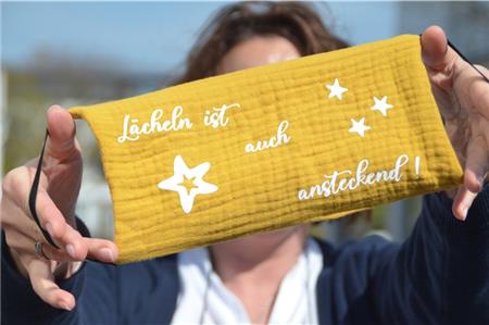 Vor allem in Arztpraxen geht es ab Montag für Patienten nicht mehr ohne Mundschutz. Foto: Diercks