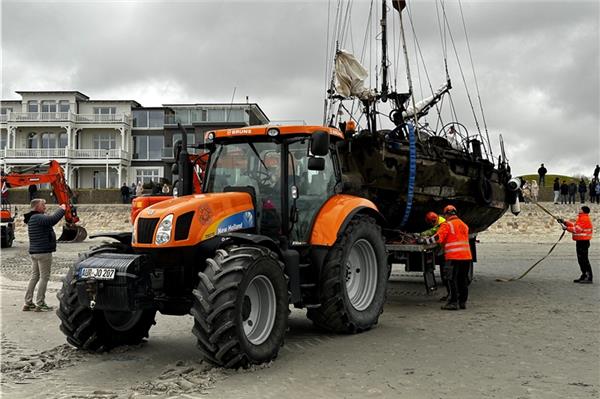 Gestrandetes Segelboot von Norderney geborgen